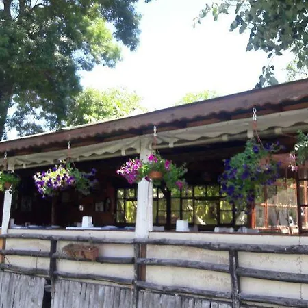 מוטל Kuecuek Ev Motel *