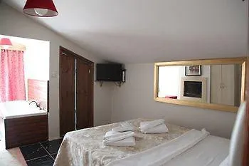 מוטל Kuecuek Ev Motel