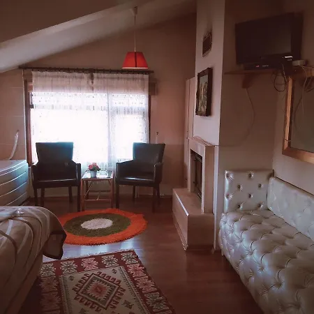 Kuecuek Ev Motel Motel